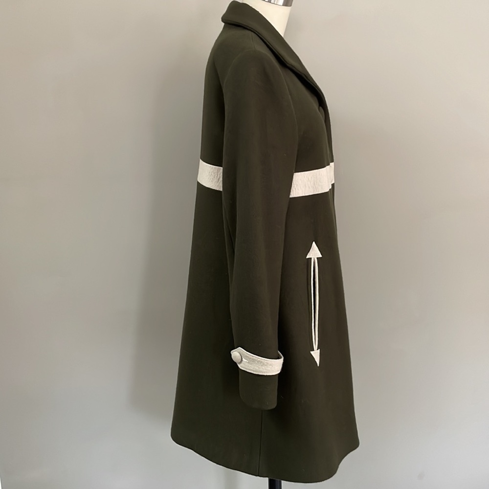 RAG & BONE wool army green peacoat w/ cream panel detail. Size 4 - Picture 4 of 9